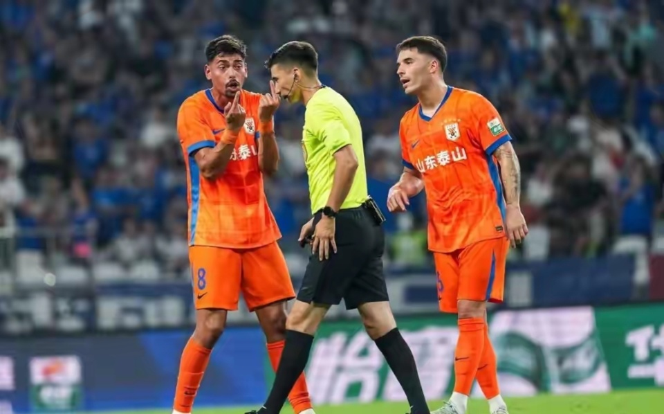 提江, 有手球 提江, 有手球